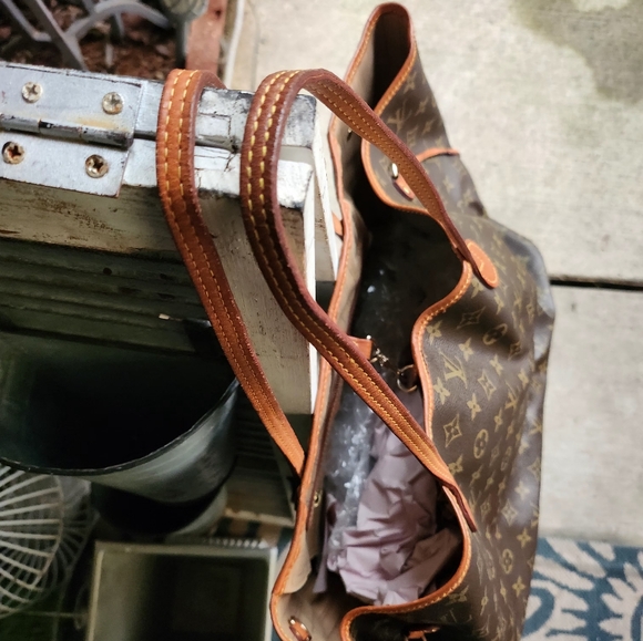 LARGE HOGO HANDBAG BY LOUIS VUITTON - Picture 3 of 11